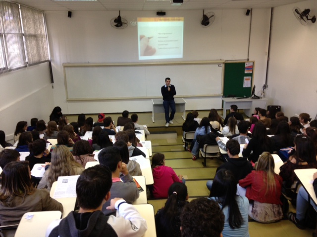 Professor do Criar participa de Feira de Profissões da Unesp